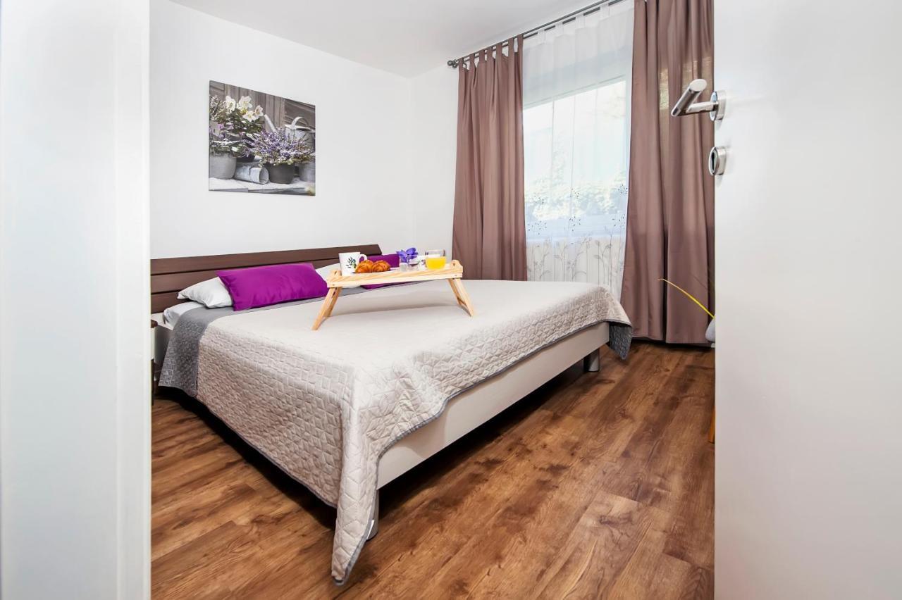 Apartment&Rooms Graciela Rovinj Buitenkant foto